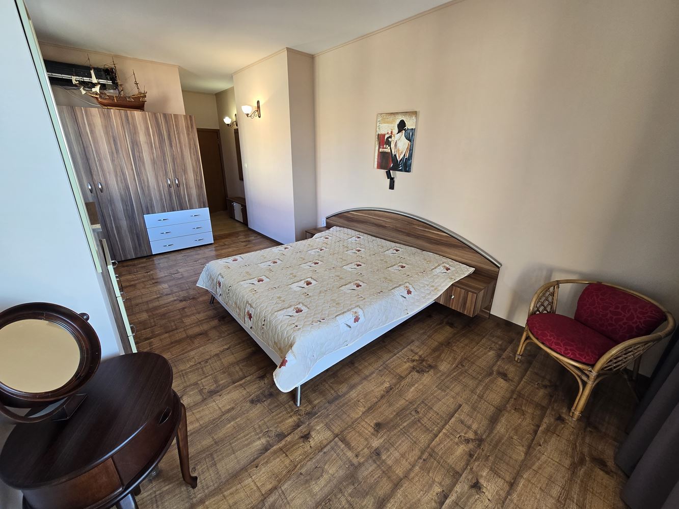 Samostatně stojící dům s panoramatickým výhledem na moře a vlastním pozemkem ve Sveti Vlas