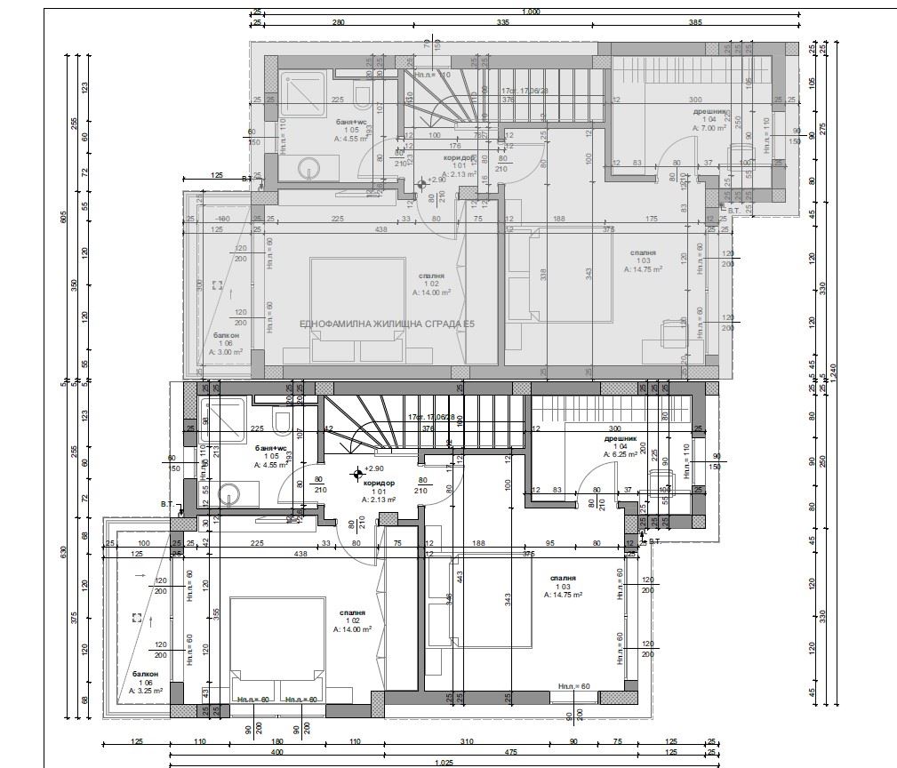 Dvoupodlažní dům se dvěma ložnicemi a parkovacím místem v moderním uzavřeném komplexu s dlouhodobým investičním potenciálem