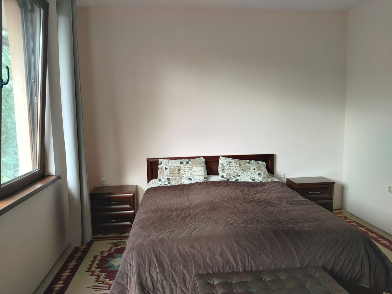 Prostorný třípodlažní rodinný dům v centru Ravdy – komfort, prestiž a plná samostatnost