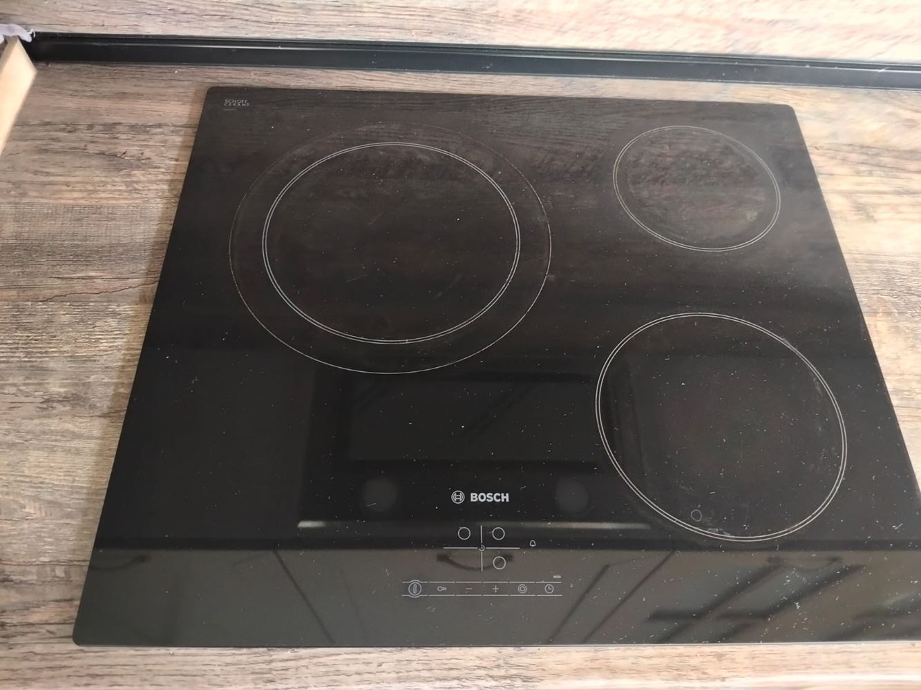 Prostorný třípodlažní rodinný dům v centru Ravdy – komfort, prestiž a plná samostatnost