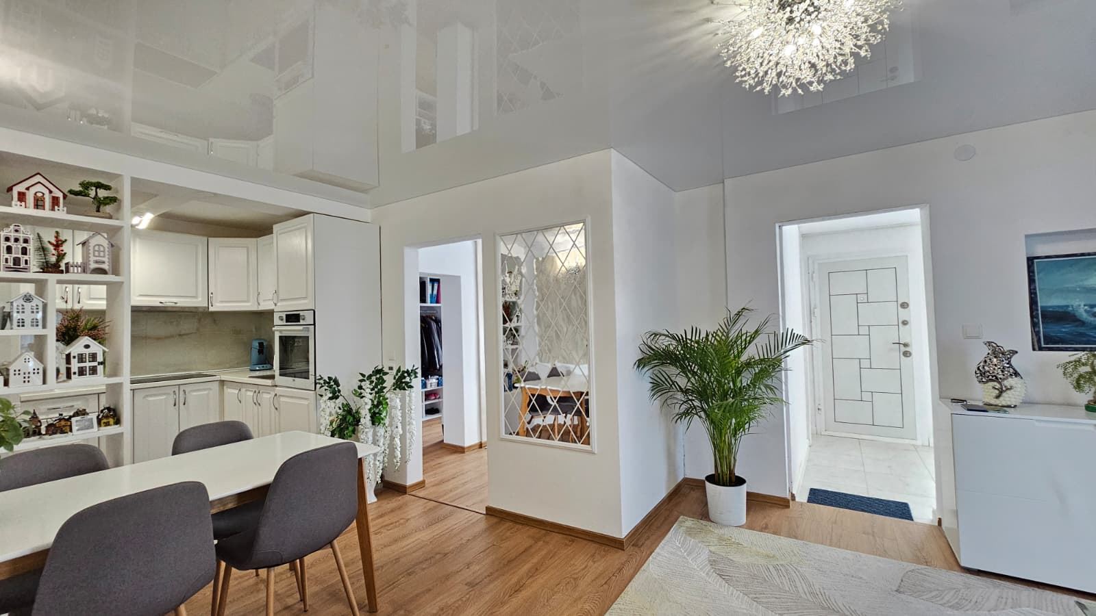 Výjimečný přízemní dům s prostornou zahradou v klidné vesnici Kosharitsa