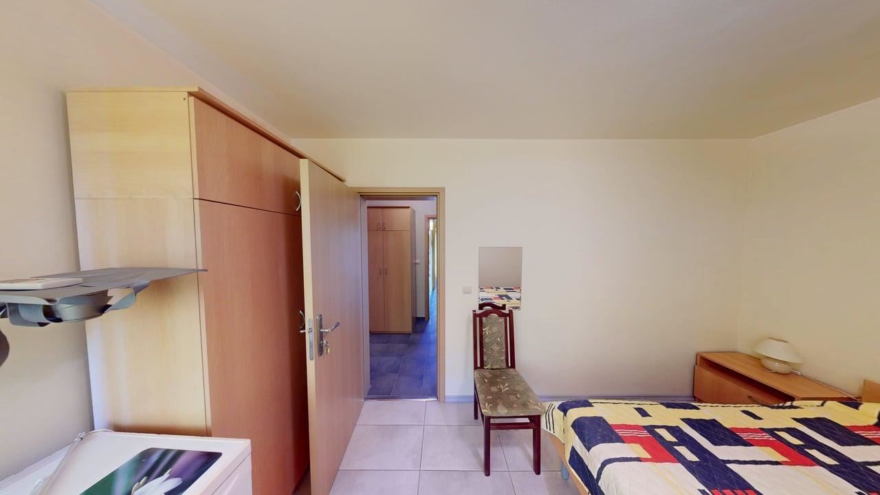 Panoramatický čtyřpatrový dům se 8 ložnicemi a výhledem na moře v letovisku Slunečný břeh – bez poplatku za údržbu