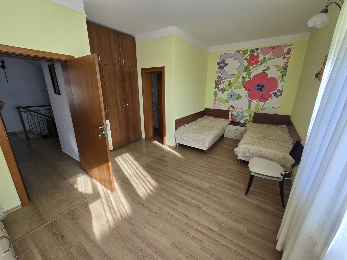 Samostatně stojící dům s panoramatickým výhledem na moře a vlastním pozemkem ve Sveti Vlas