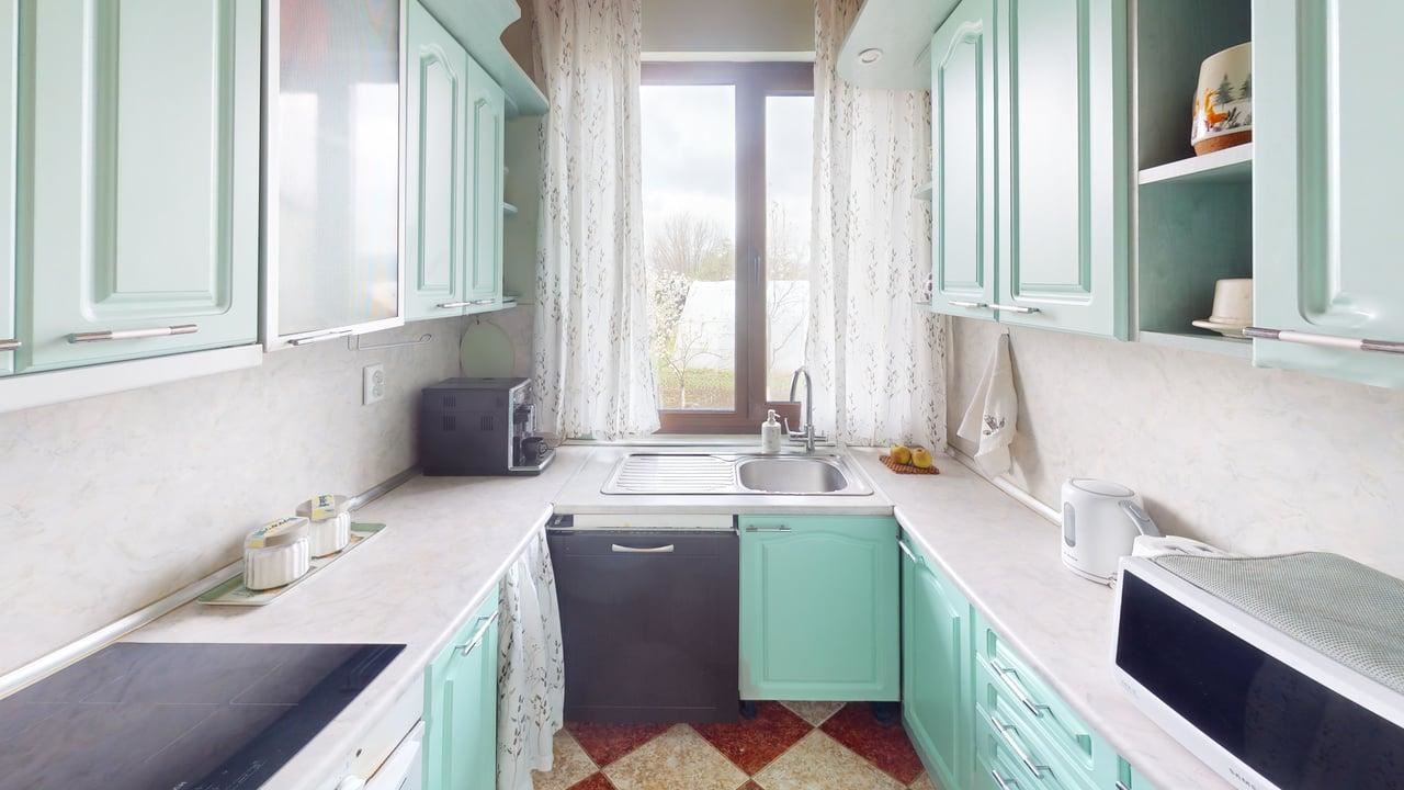 Dvoupodlažní dům ve vesnici Poroj – klid, prostor a pohodlí u moře