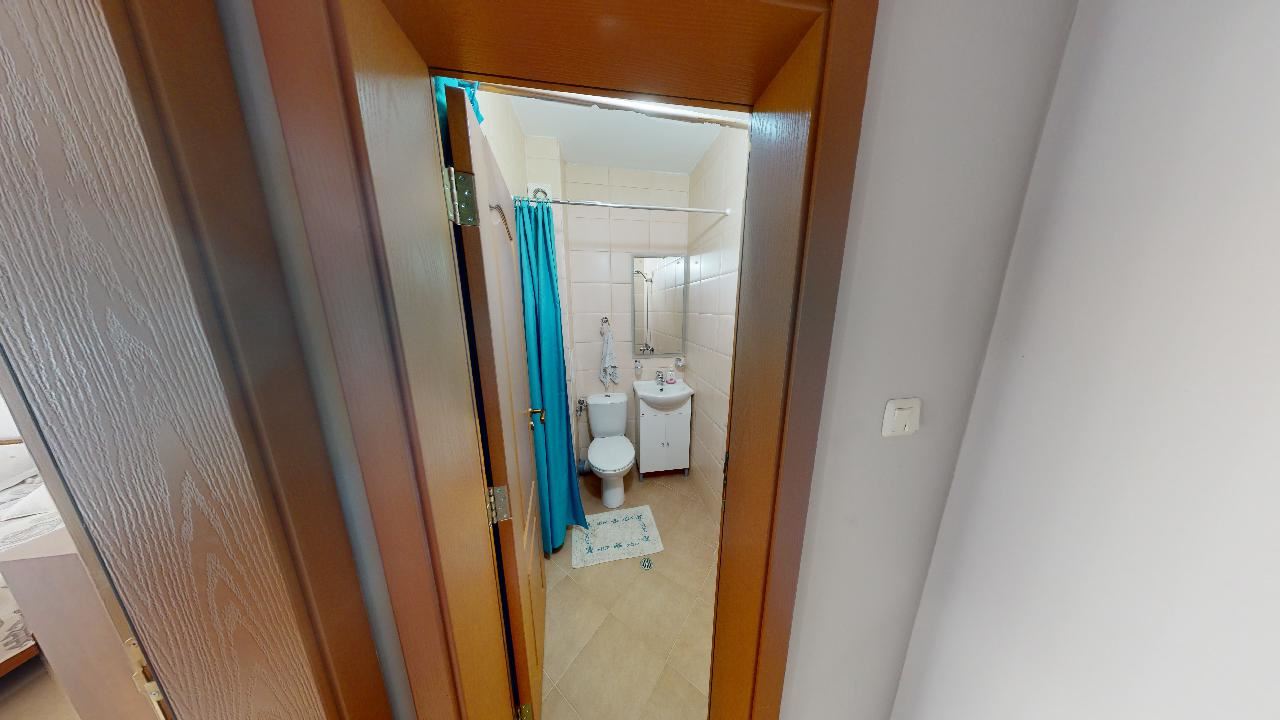 Třípatrový dům s bazénem a panoramatickým výhledem – jen 3 km od Sunny Beach