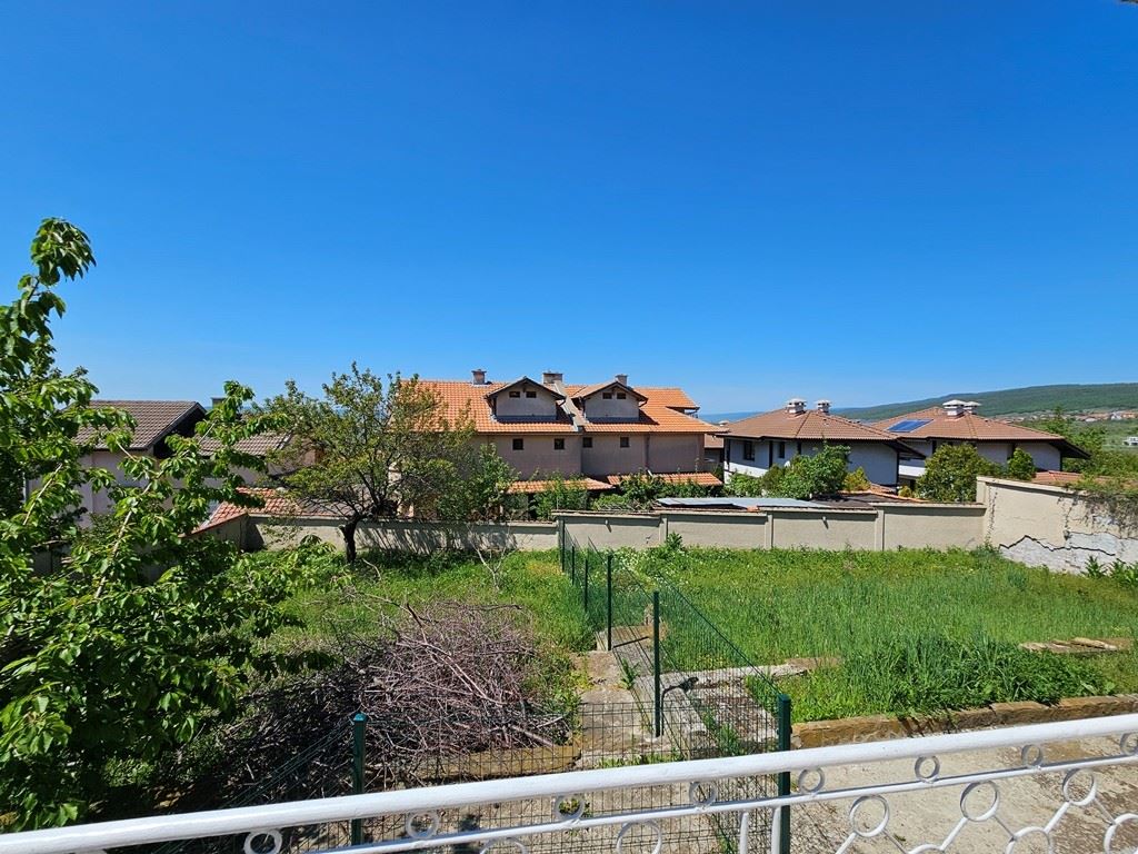 Prostorný samostatný dům s panoramatickým výhledem v Kosharitsa