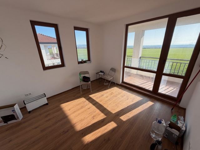 Luxusní dvoupatrový dům s výhledem na moře v Aheloy