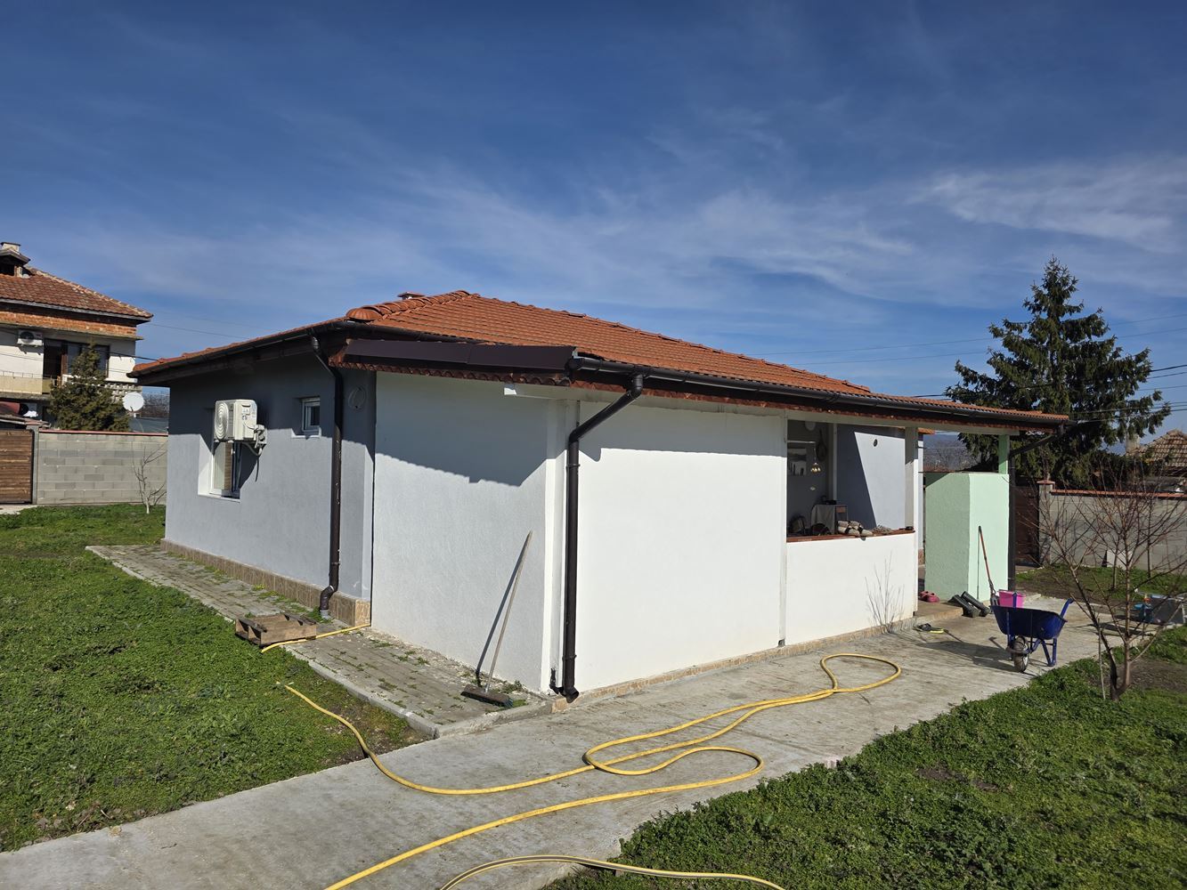 Krásný samostatný dům se zahradou ve vesnici Tynkovo – útulnost a klid blízko Sunny Beach