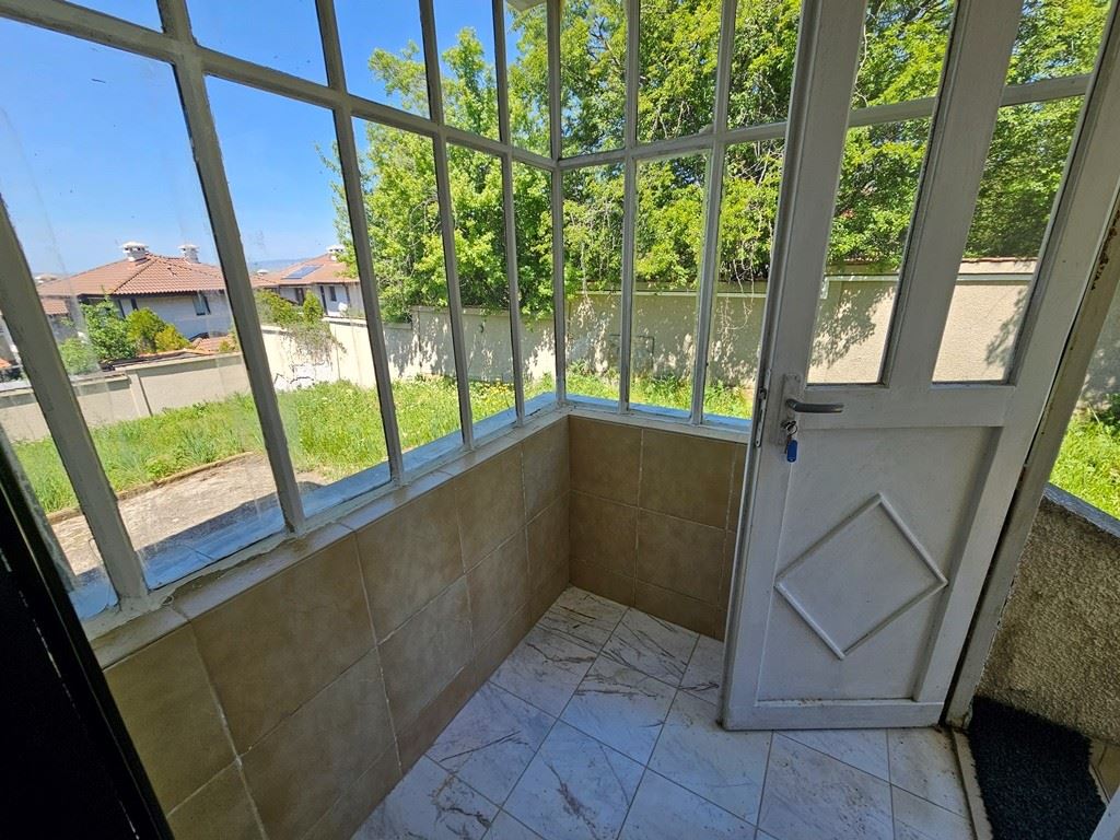 Prostorný samostatný dům s panoramatickým výhledem v Kosharitsa