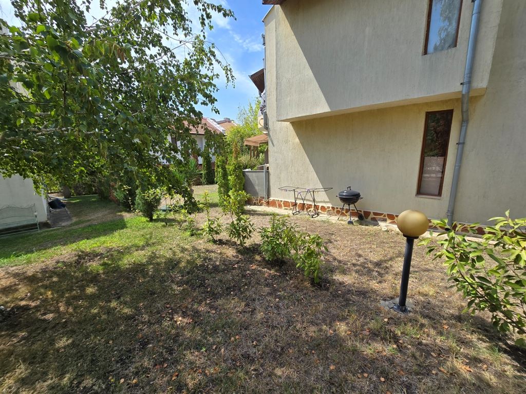  Dvoupodlažní dům s krásnou verandou s grilem v hlídaném komplexu