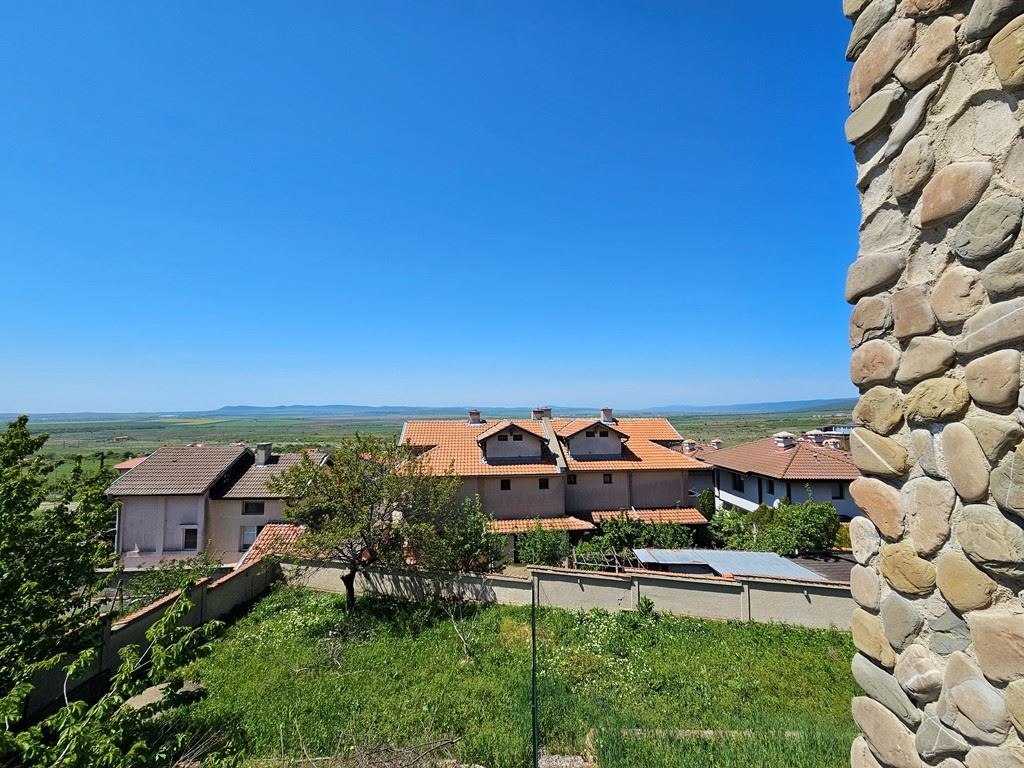 Prostorný samostatný dům s panoramatickým výhledem v Kosharitsa