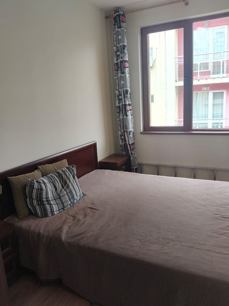 Prostorný třípodlažní rodinný dům v centru Ravdy – komfort, prestiž a plná samostatnost