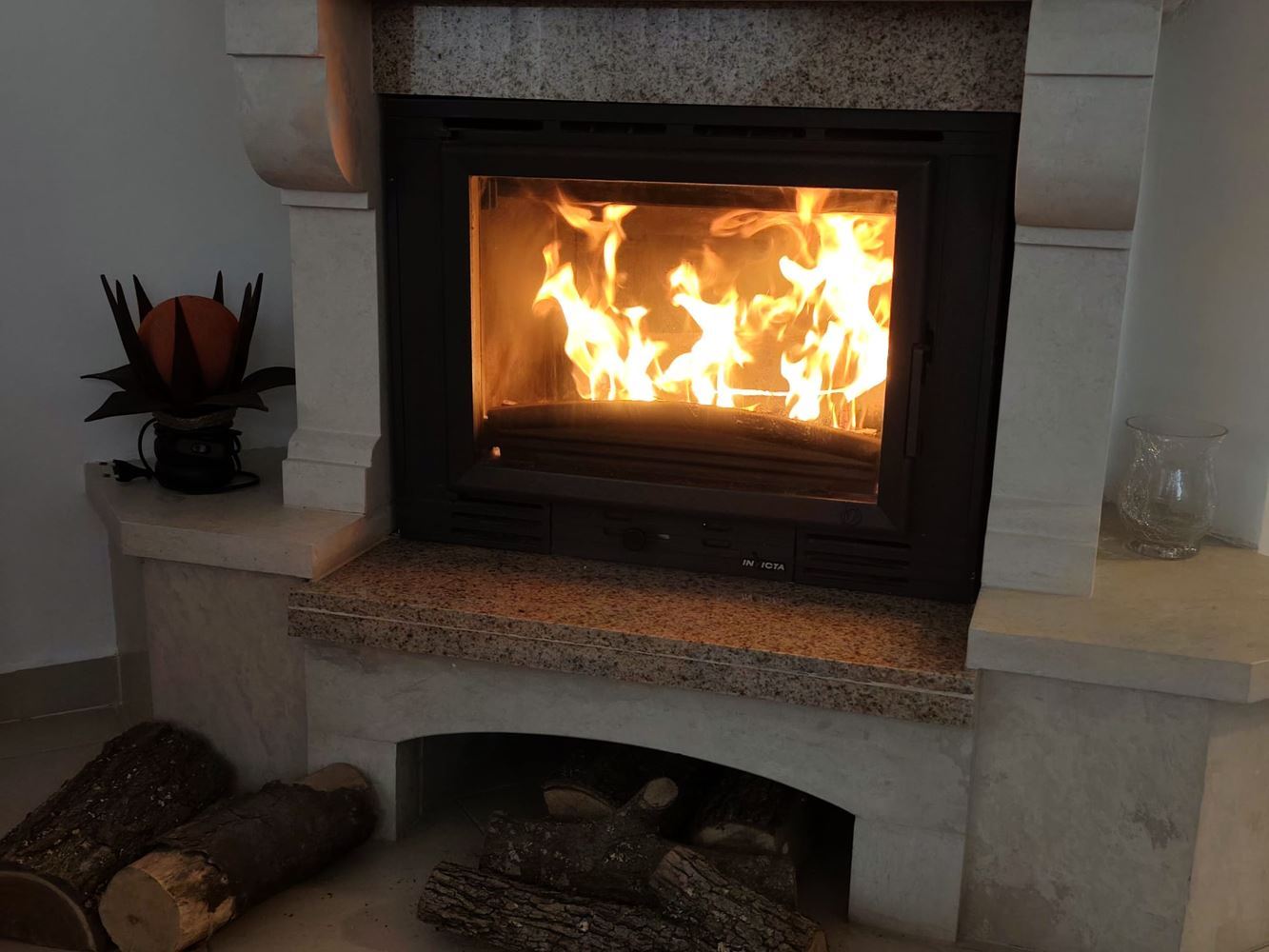 Luxusní dvoupodlažní dům s bazénem a krásnou panoramatickou scenérií v prestižním komplexu – Aheloy