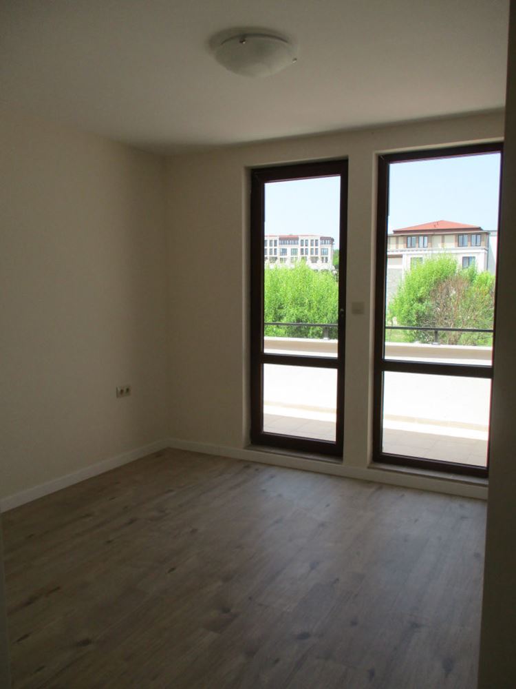 Dvoupodlažní řadový dům v komplexu „Green Life“, Sozopol – stylový život jen pár kroků od pláže