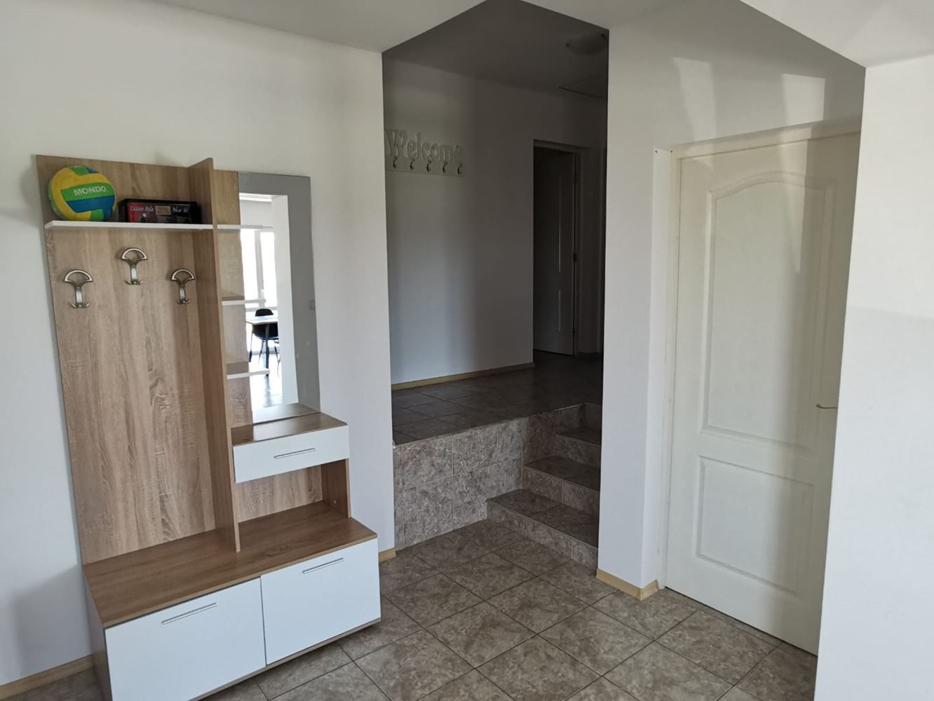 Prostorný jednopodlažní dům s panoramatickým výhledem v eko-komplexu na pohoří Balkán