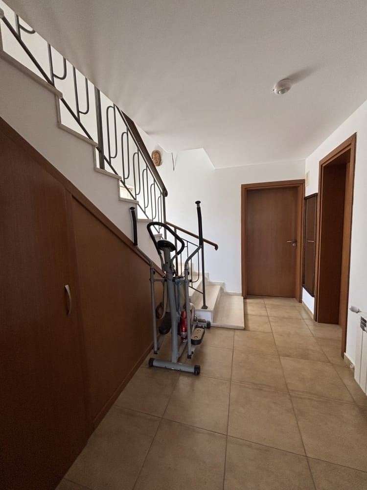 Samostatně stojící dům s panoramatickým výhledem na moře a vlastním pozemkem ve Sveti Vlas