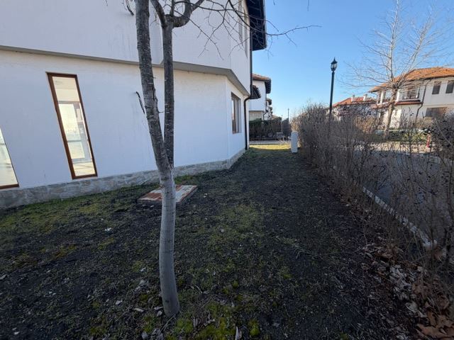 Luxusní dvoupatrový dům s výhledem na moře v Aheloy