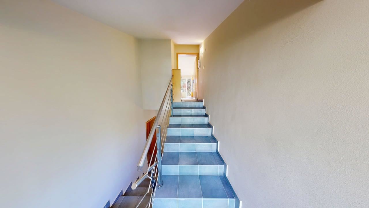 Panoramatický čtyřpatrový dům se 8 ložnicemi a výhledem na moře v letovisku Slunečný břeh – bez poplatku za údržbu