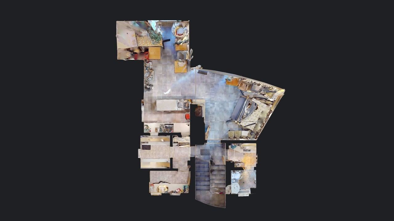 Panoramatický čtyřpatrový dům se 8 ložnicemi a výhledem na moře v letovisku Slunečný břeh – bez poplatku za údržbu