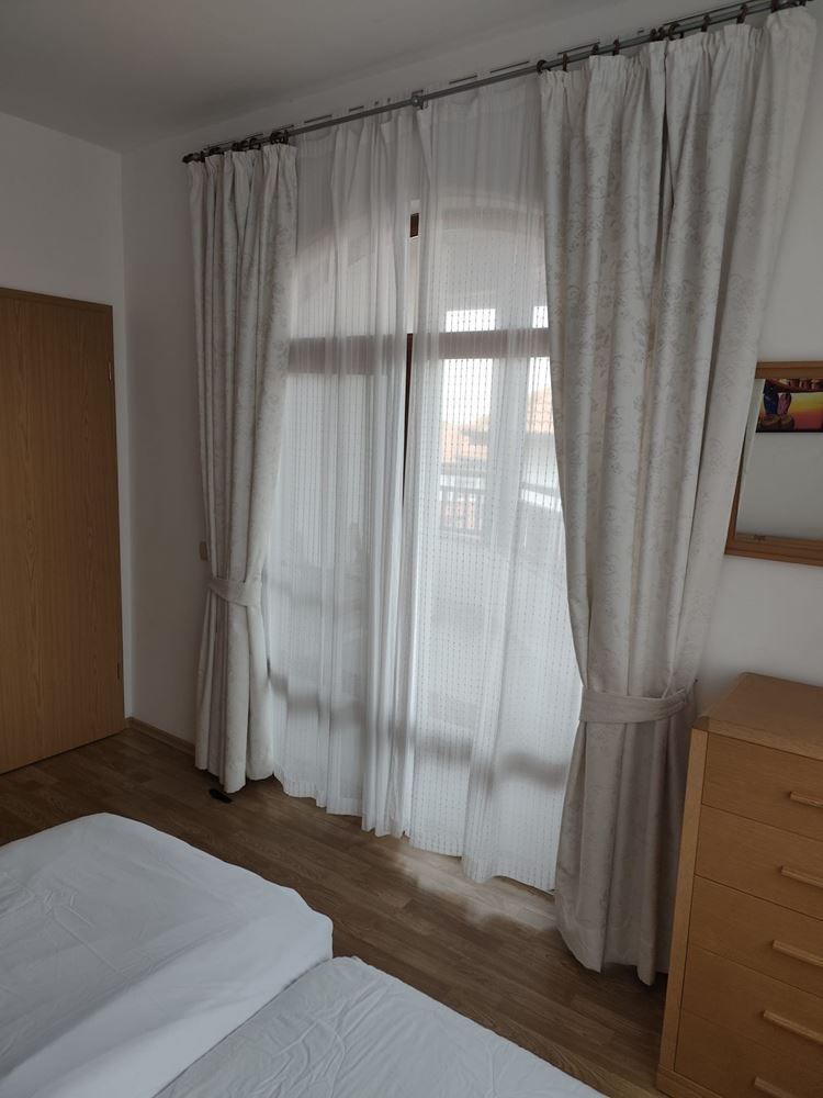 Luxusní dvoupodlažní dům s bazénem a krásnou panoramatickou scenérií v prestižním komplexu – Aheloy