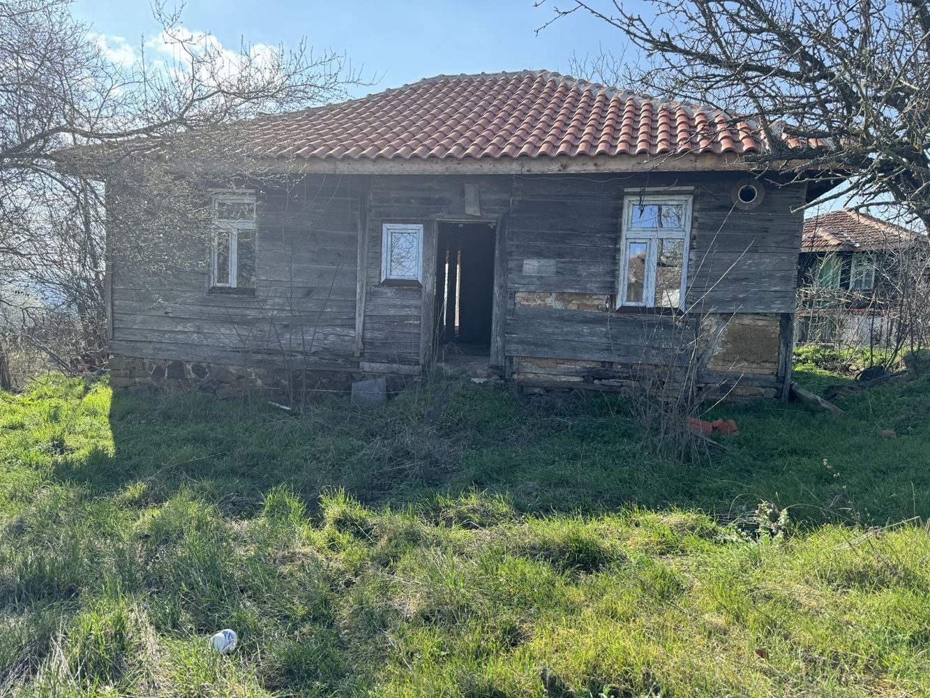 Okouzlující jednopodlažní dům na úpatí pohoří Strandža, vesnice Vizitsa