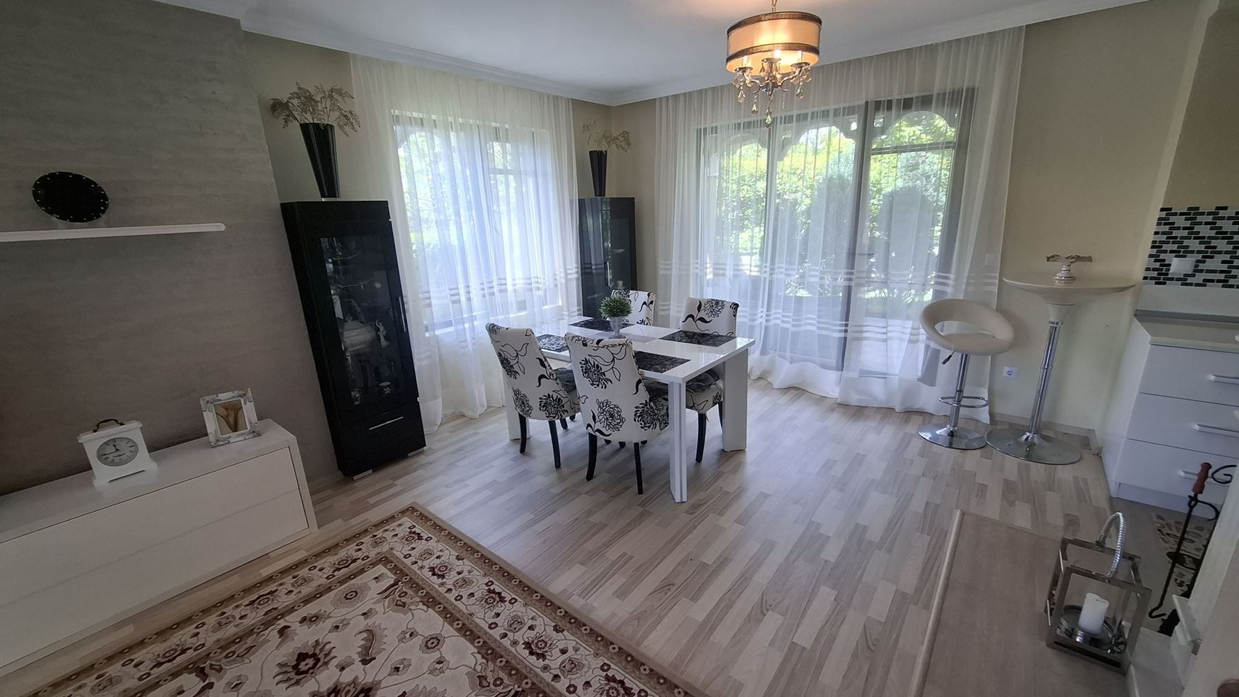 Luxusní dvoupodlažní dům v prestižním komplexu v Pomorie