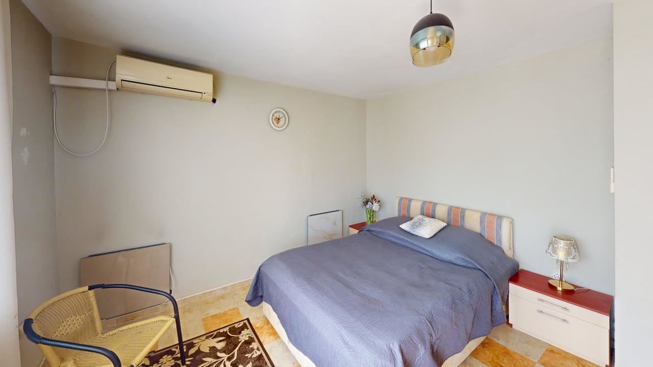 Dvoupodlažní dům ve vesnici Poroj – klid, prostor a pohodlí u moře