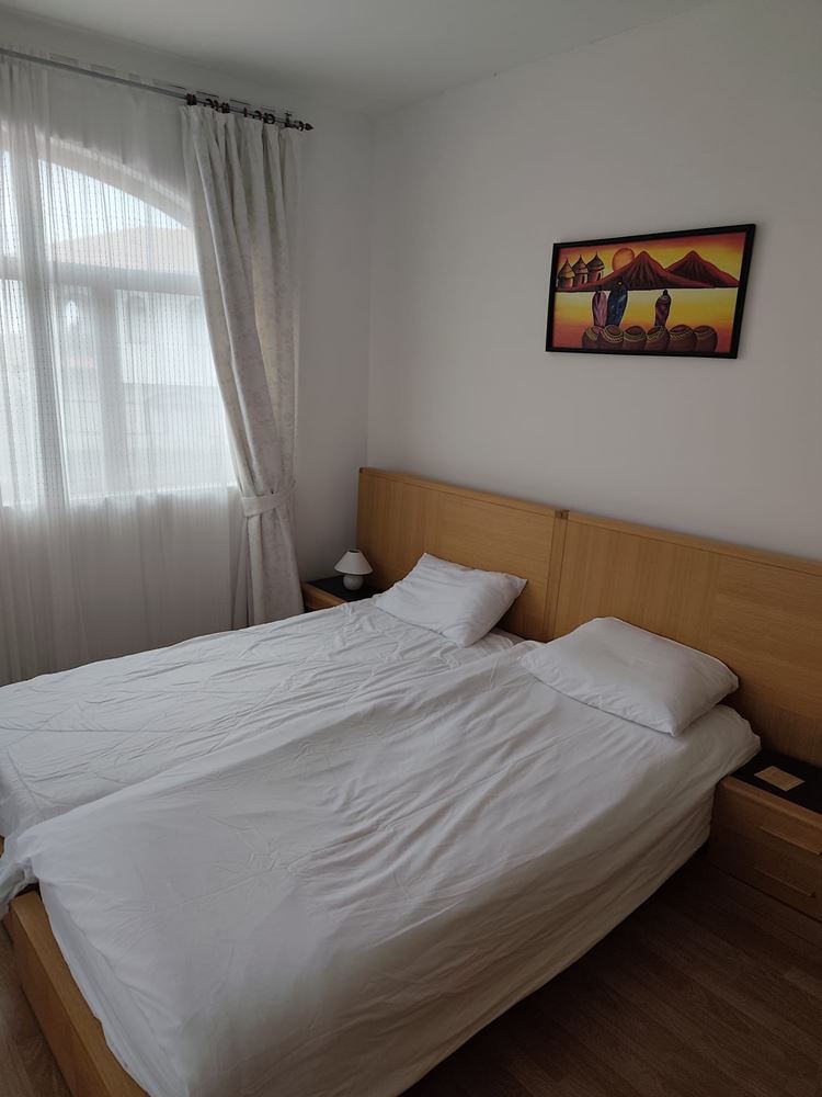 Luxusní dvoupodlažní dům s bazénem a krásnou panoramatickou scenérií v prestižním komplexu – Aheloy