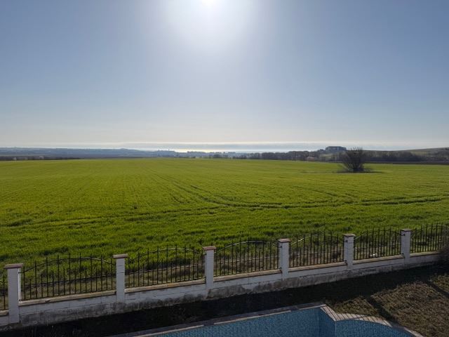 Luxusní dvoupatrový dům s výhledem na moře v Aheloy