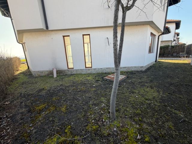 Luxusní dvoupatrový dům s výhledem na moře v Aheloy