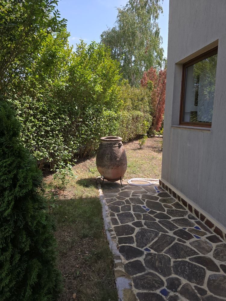  Dvoupodlažní dům s krásnou verandou s grilem v hlídaném komplexu