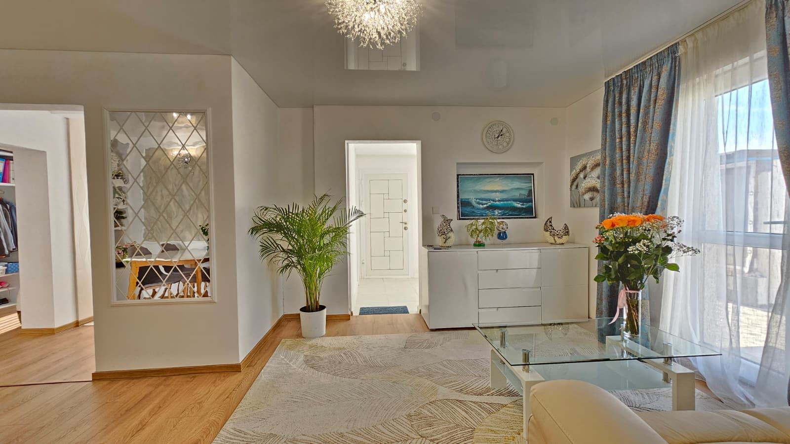 Výjimečný přízemní dům s prostornou zahradou v klidné vesnici Kosharitsa