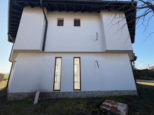 Luxusní dvoupatrový dům s výhledem na moře v Aheloy