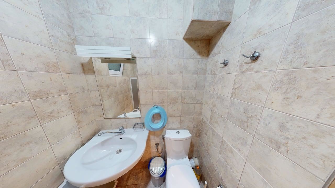 Panoramatický čtyřpatrový dům se 8 ložnicemi a výhledem na moře v letovisku Slunečný břeh – bez poplatku za údržbu