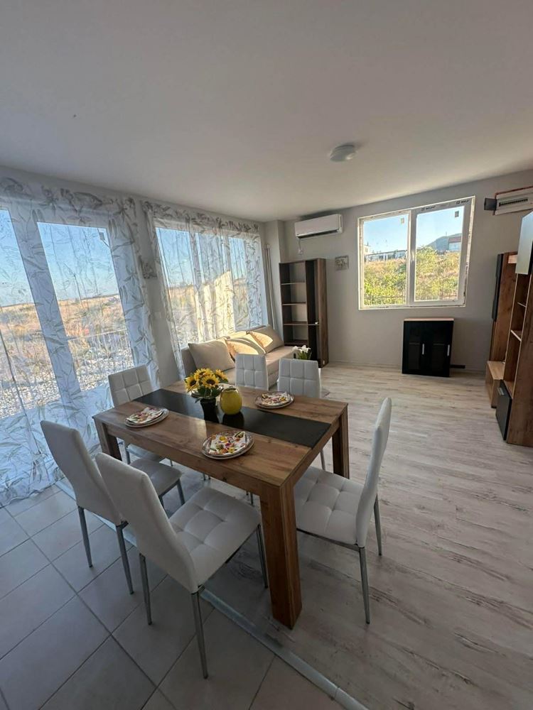 Nový jednopodlažní dům se zahradou v Kableshkovu – bez poplatku za údržbu