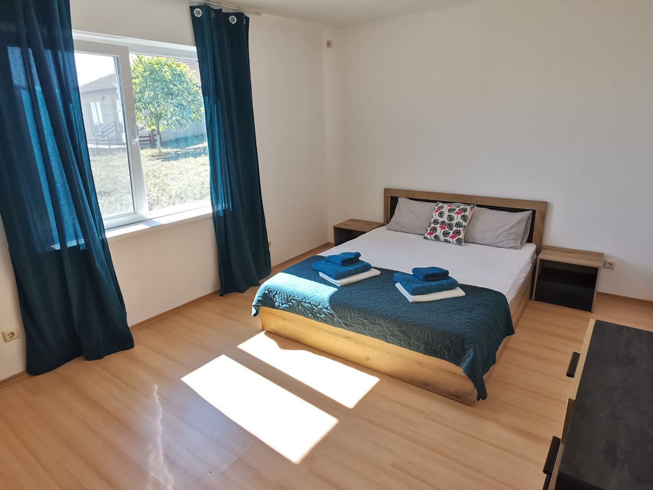 Prostorný jednopodlažní dům s panoramatickým výhledem v eko-komplexu na pohoří Balkán