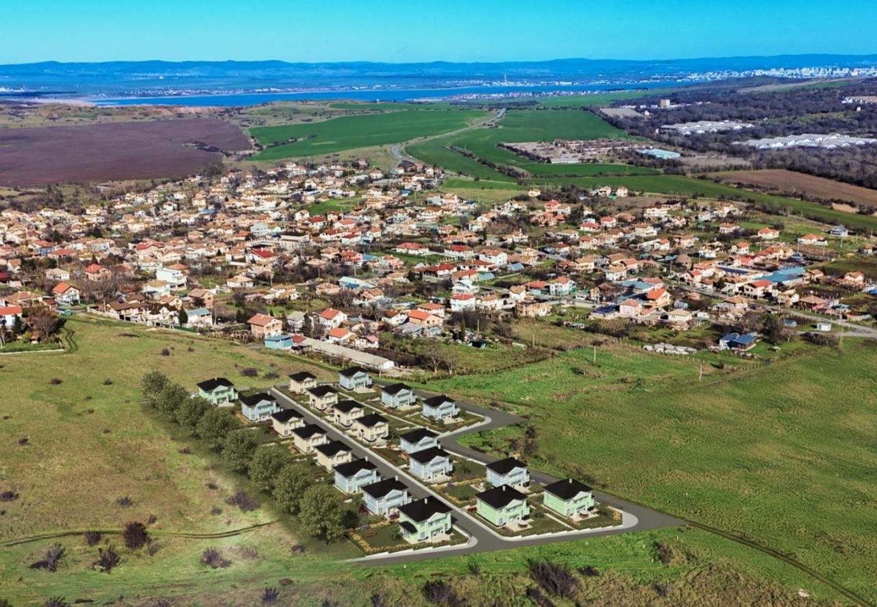Nový rodinný dům s vlastní zahradou, parkovacím místem a bez poplatku za údržbu v obci Cherni Vrah