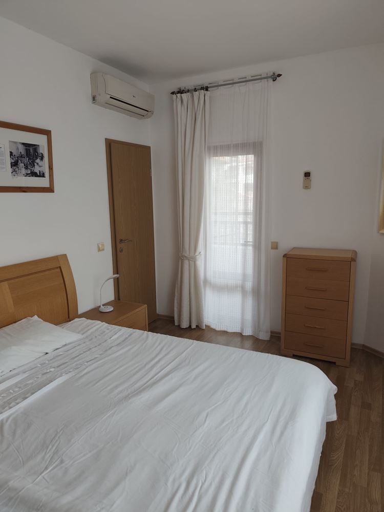 Luxusní dvoupodlažní dům s bazénem a krásnou panoramatickou scenérií v prestižním komplexu – Aheloy