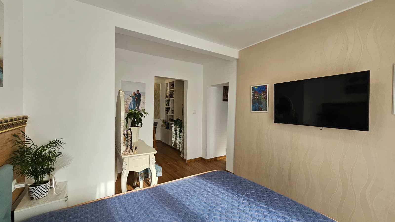 Výjimečný přízemní dům s prostornou zahradou v klidné vesnici Kosharitsa