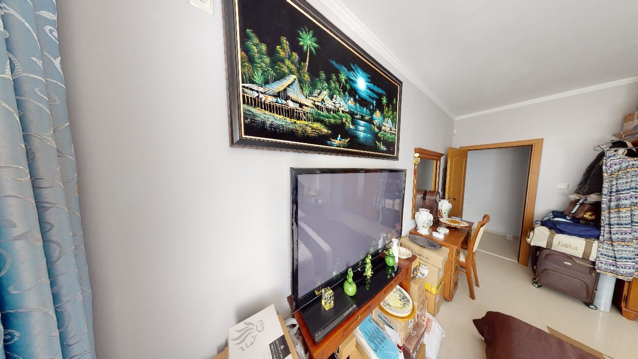 Třípatrový dům s bazénem a panoramatickým výhledem – jen 3 km od Sunny Beach