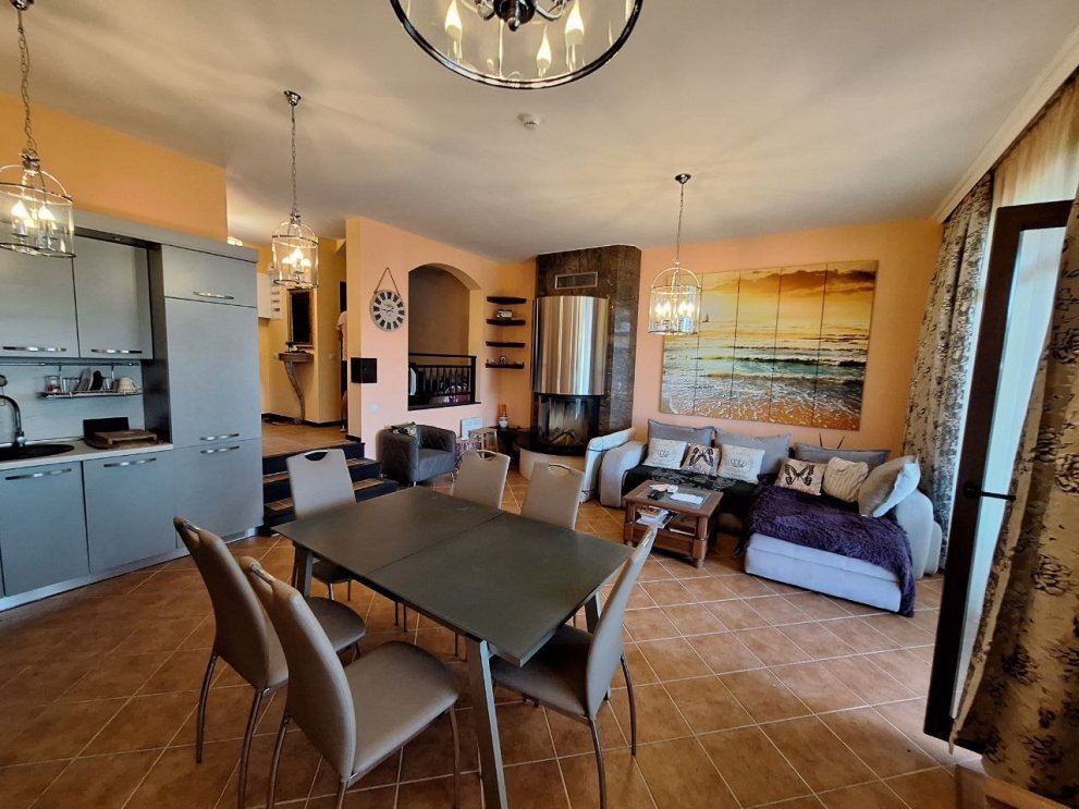 Elegantní dům s výhledem na moře v prestižním komplexu Sozopolis v Sozopolu – luxus, komfort a investice na první linii