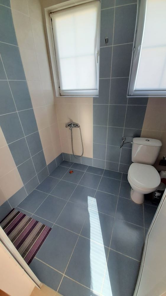 Samostatný dům se zahradou a bazénem ve vilové zóně Slunečného pobřeží