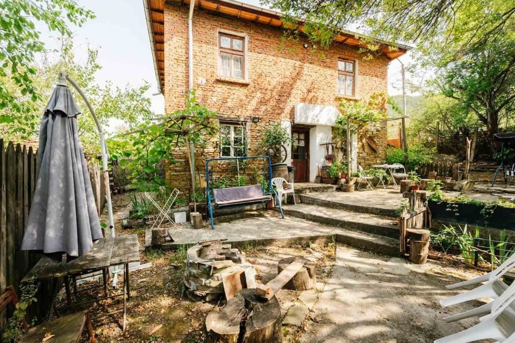 Unikátní autentický strandžanský penzion v obci Kosti – srdce pohoří Strandža
