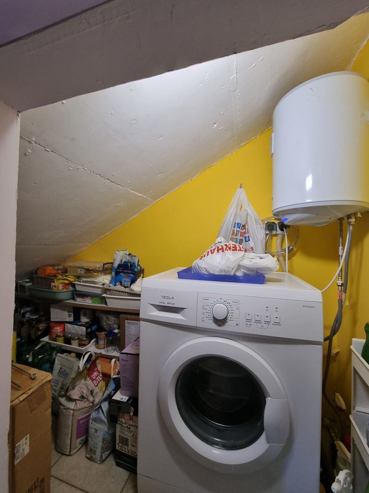 Krásný dvoupodlažní dům se zahradou, garáží a moderním vytápěním v Košarici